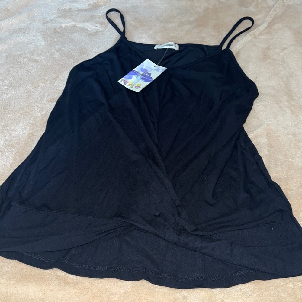 see:some black top